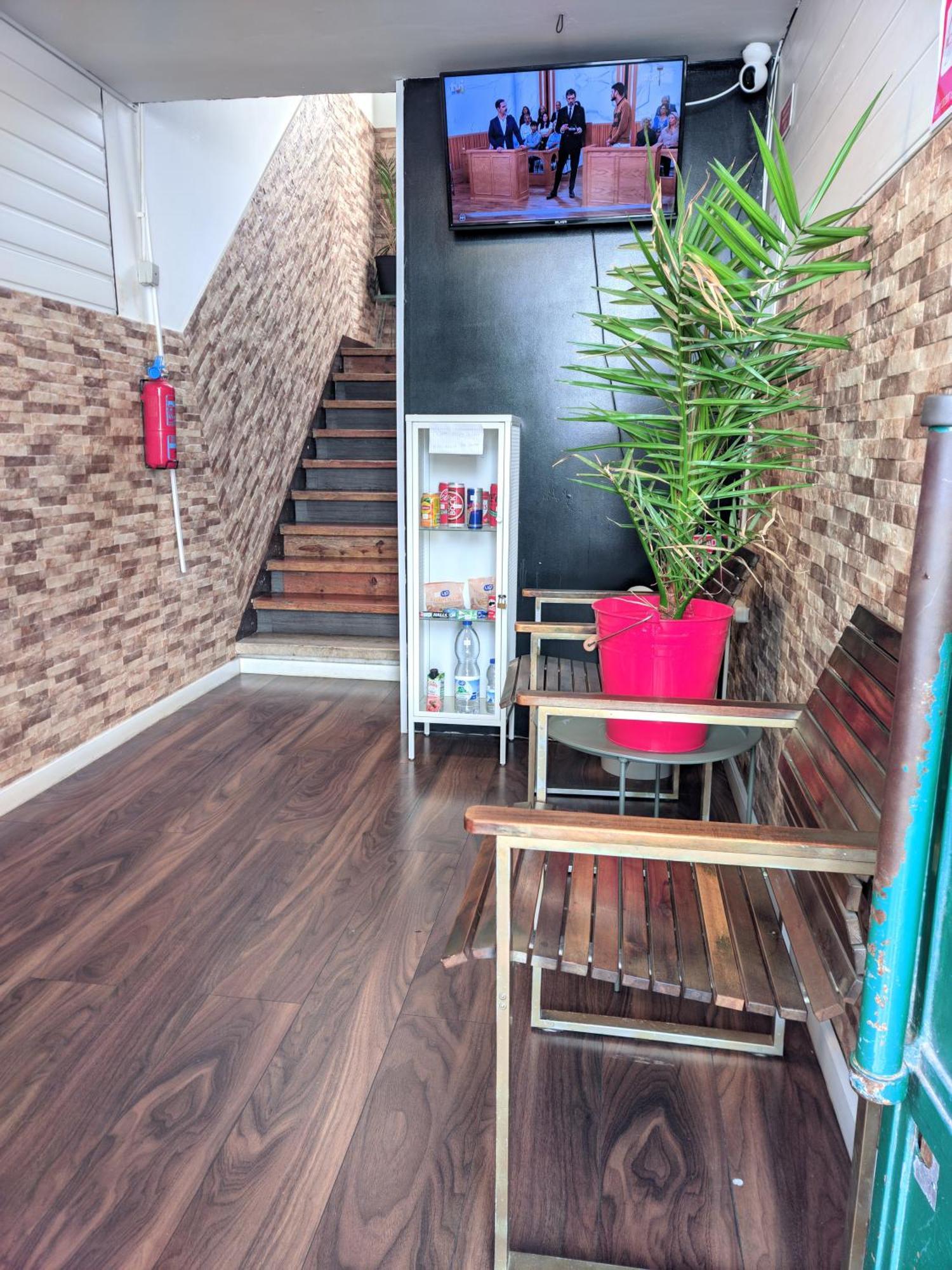4Sleep Guest House Lisbona Esterno foto